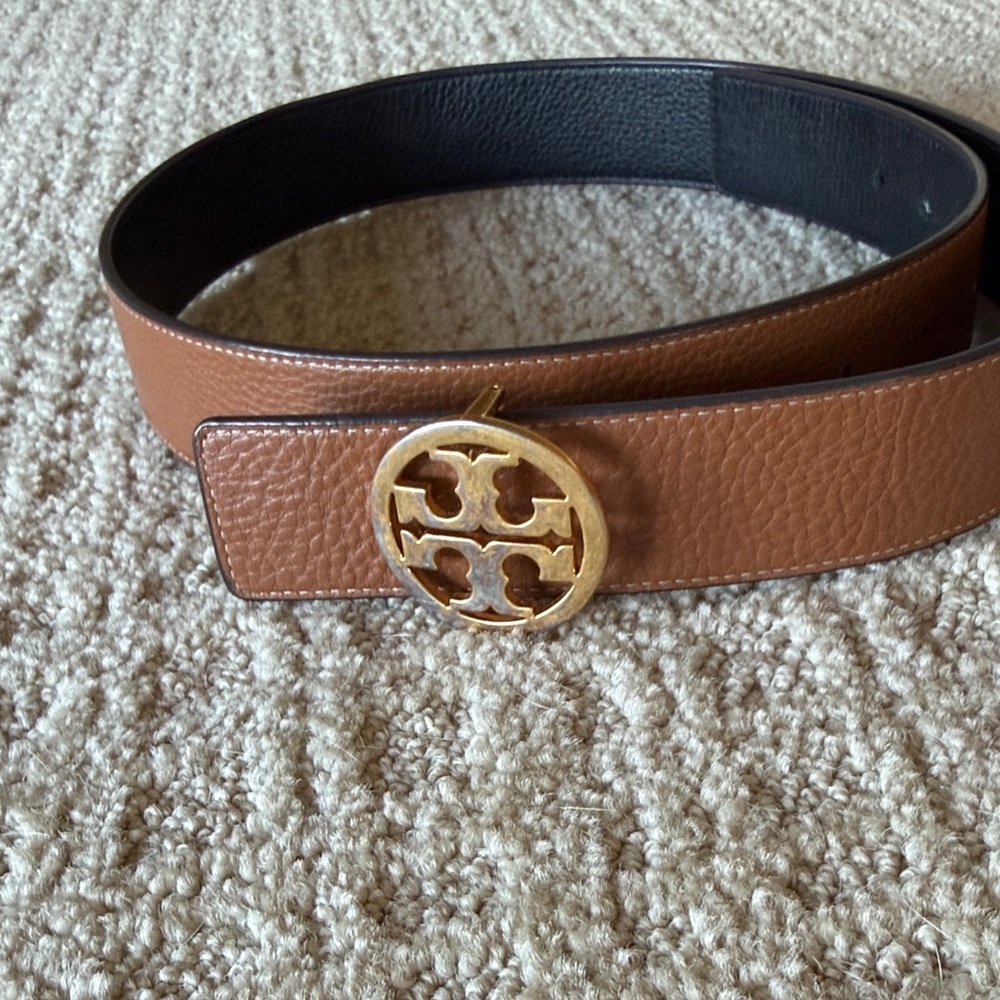 Tory Burch Black / Tan reversible Leather Belt with Gold Logo Buckle